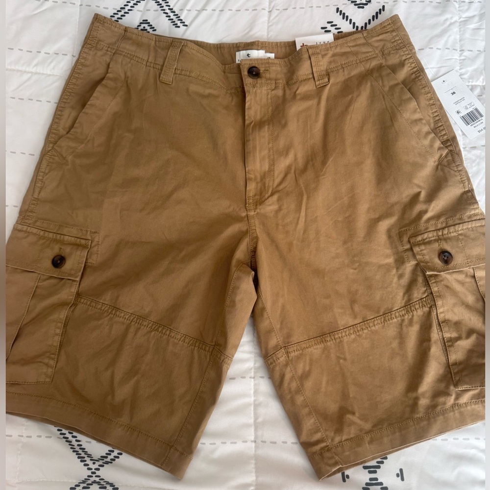 True craft khaki cargo shorts